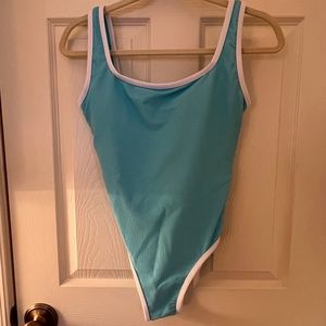 Lain Snow Ocean Isle Women's One Piece Sea Size M